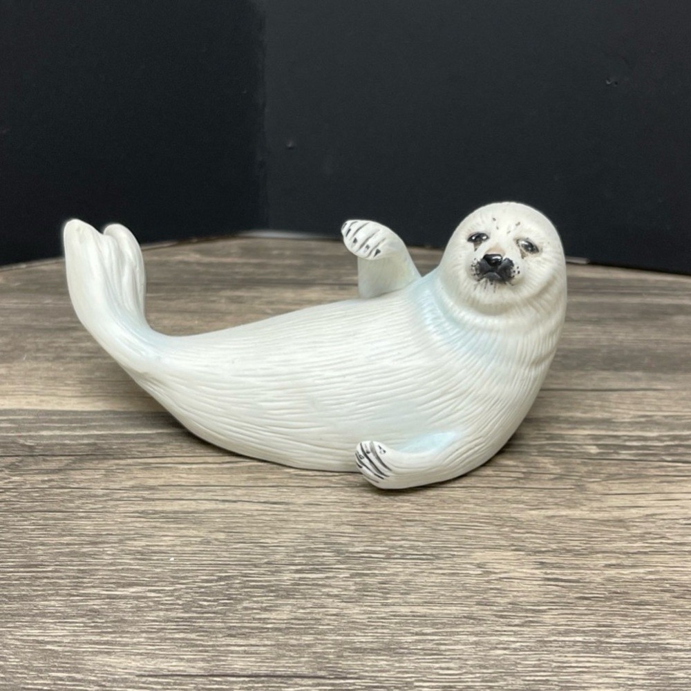 Franklin Mint Snow Pup Seal Figurine Roslyn Carren Humane Society 1987 Porcelain
